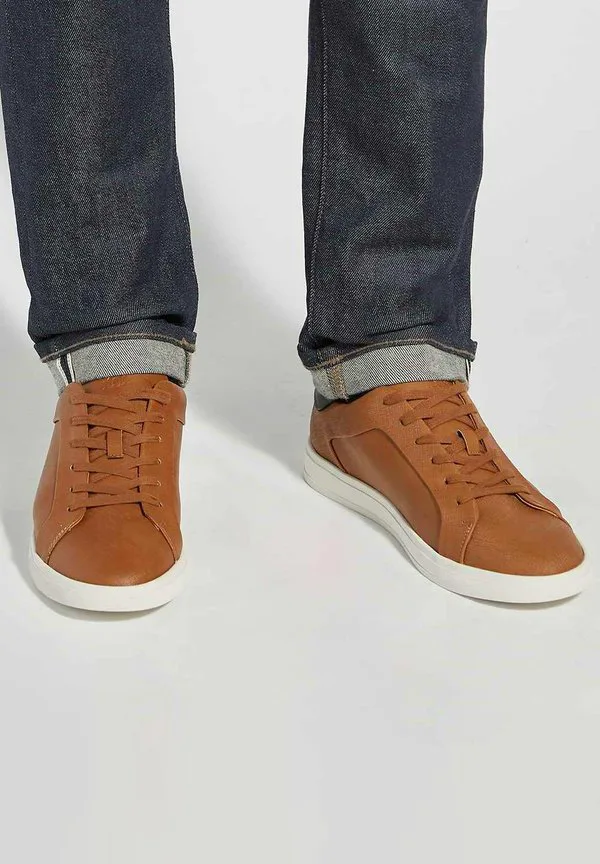 Низкие кроссовки traces Dune London, Tan