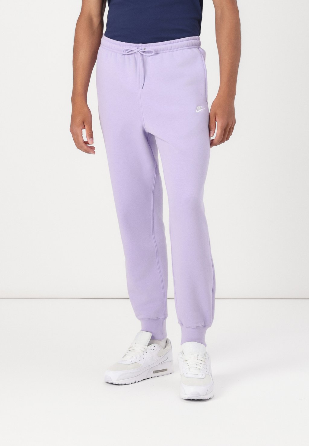

Спортивные штаны CLUB JOGGER Nike Sportswear, фиолетовый
