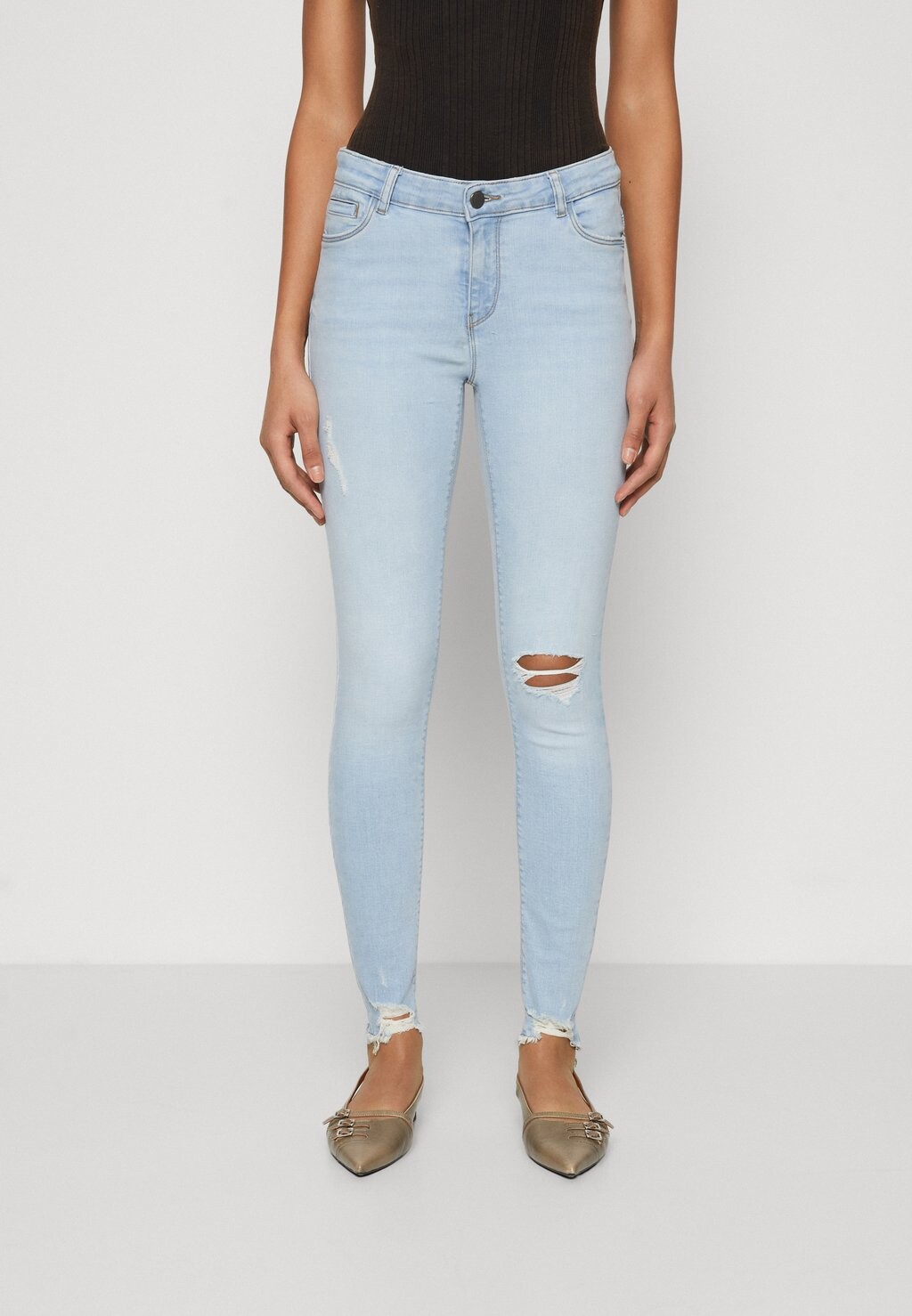 

Джинсы Skinny Fit NMKIMMY DESTROY Noisy May, цвет light blue denim