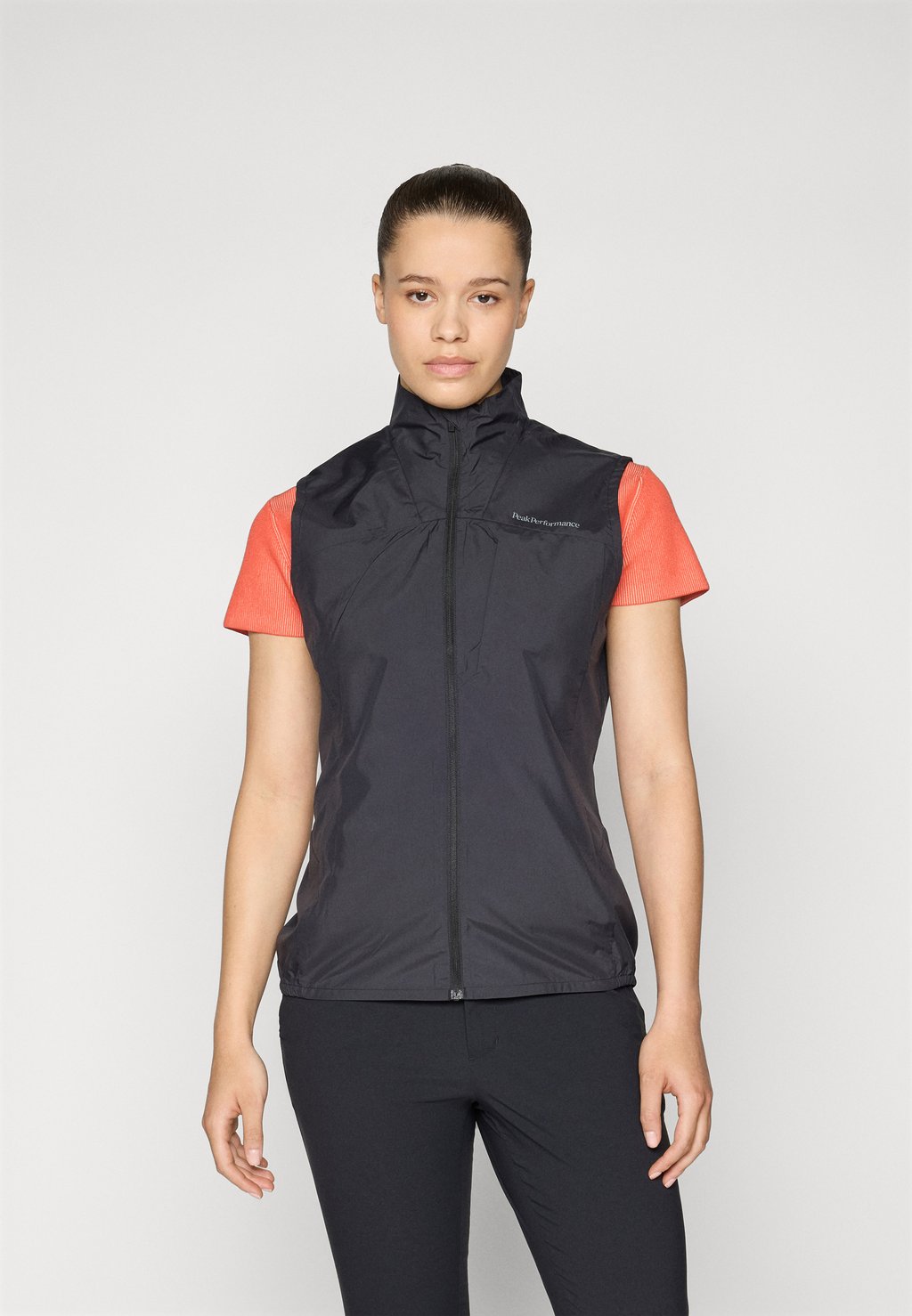

Жилет GLIDER WIND VEST Peak Performance, черный