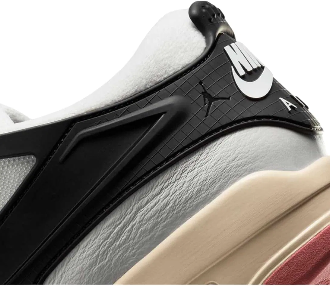 Мужские беговые кроссовки Nike Air Jordan 4 RM, Candle Black Cannon Oxide Coconut Milk White — фото 2