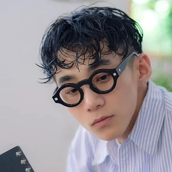 

Солнцезащитные очки для мужчин и женщин - защита UV400 - маленькая круглая оправа с цветными линзами для занятий спортом на открытом воздухе и вождения QWBSER, 2