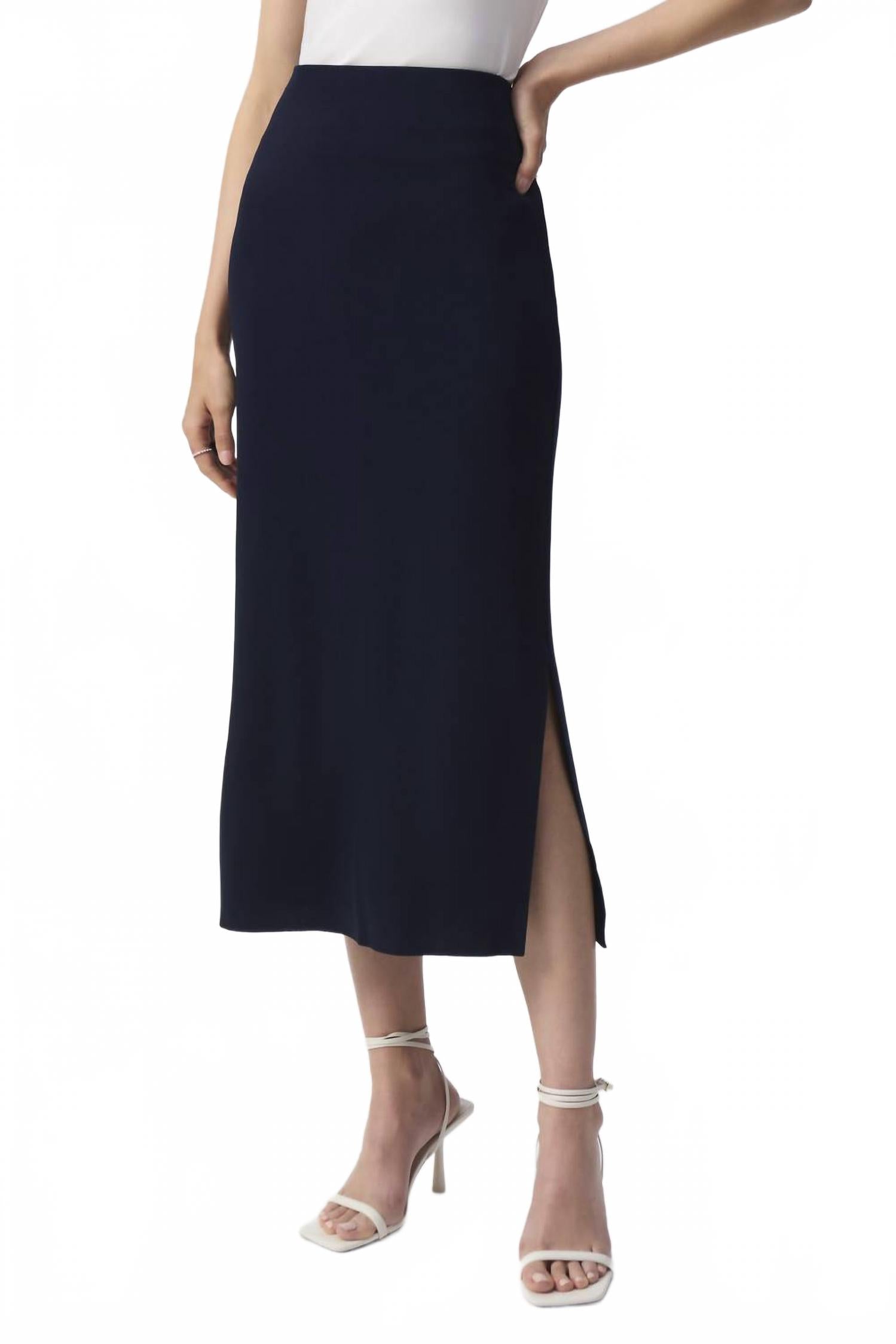 

Свитерная вязаная прямая миди-юбка в полуночно-синем цвете Joseph Ribkoff