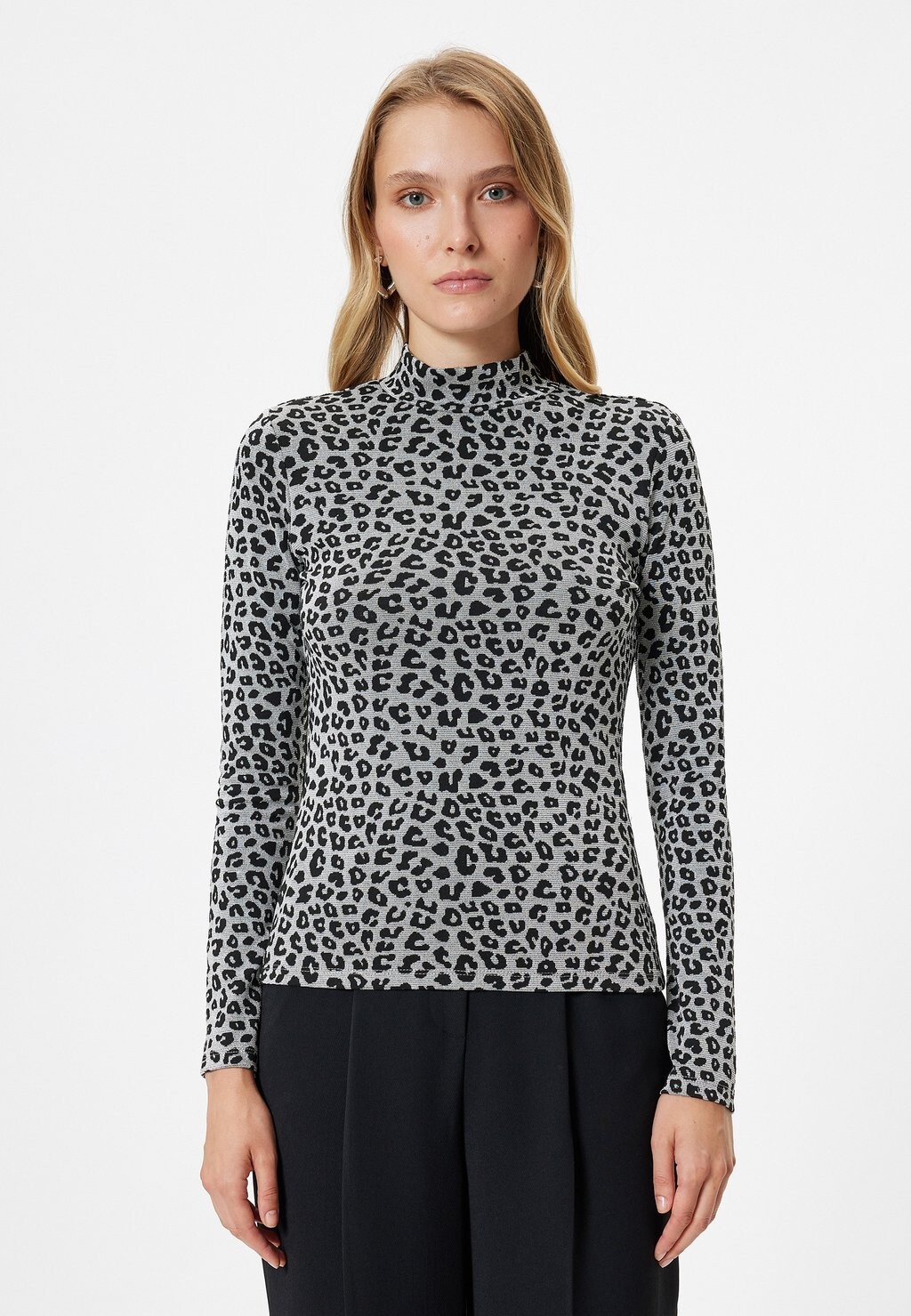 

Топ с длинными рукавами LEOPARD Koton, черный