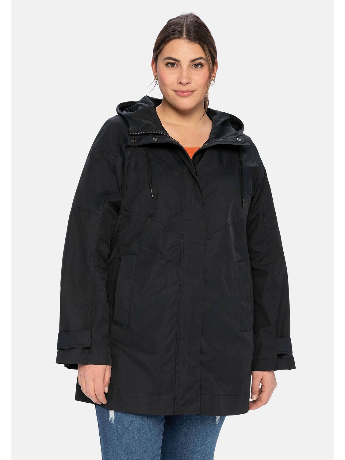 

Куртка sheego Outdoorjacke, черный