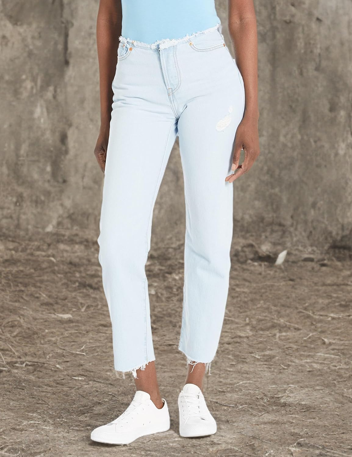 Женские джинсы Levi's Wedgie с рваной талией, (New) Light Indigo Destructed — фото 3