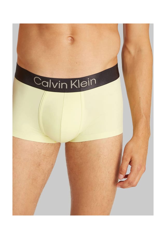 

Короткие штаны Calvin Klein, желтый
