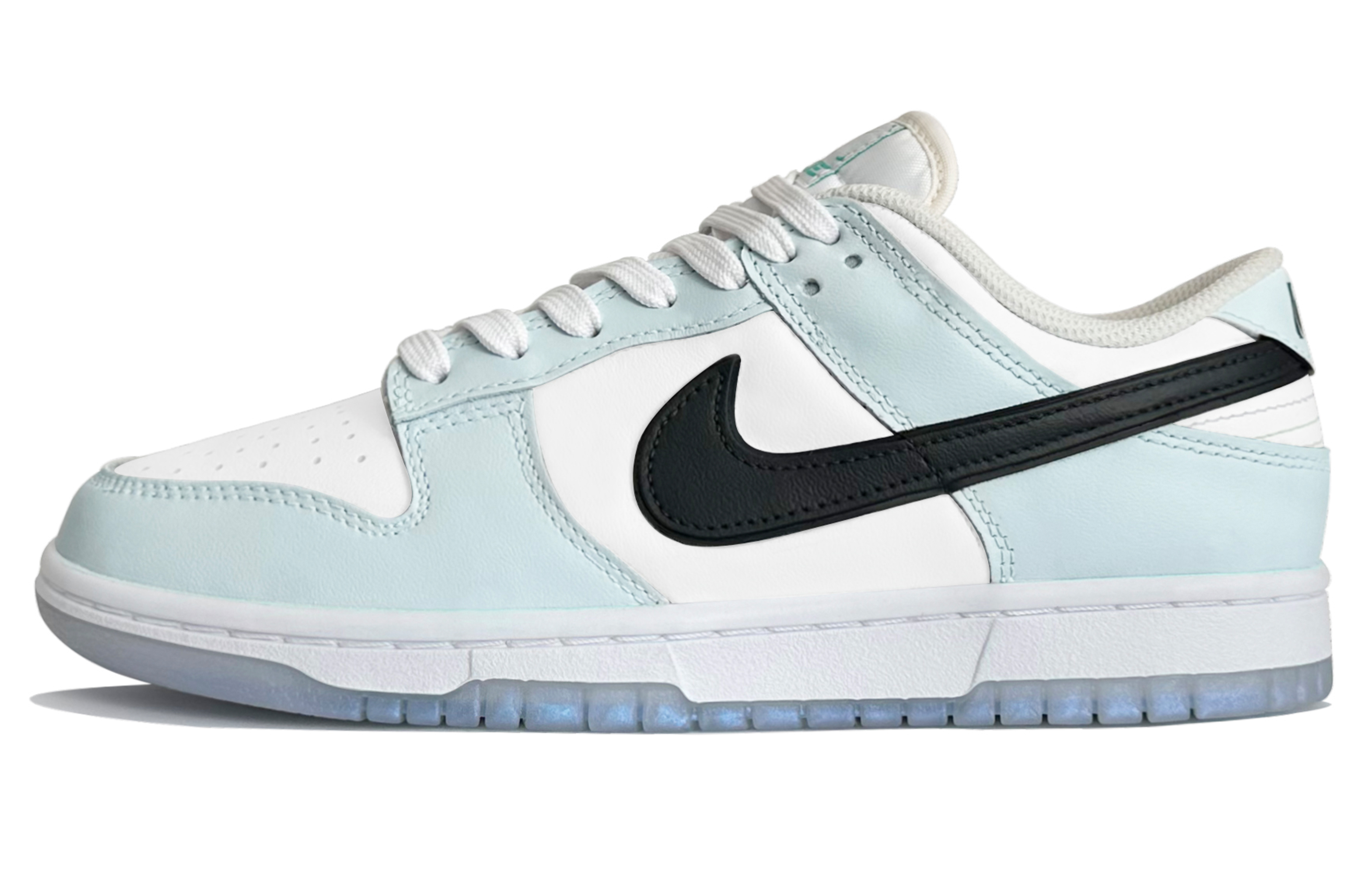 

Женские кроссовки для скейтбординга Nike Dunk, Light Blue