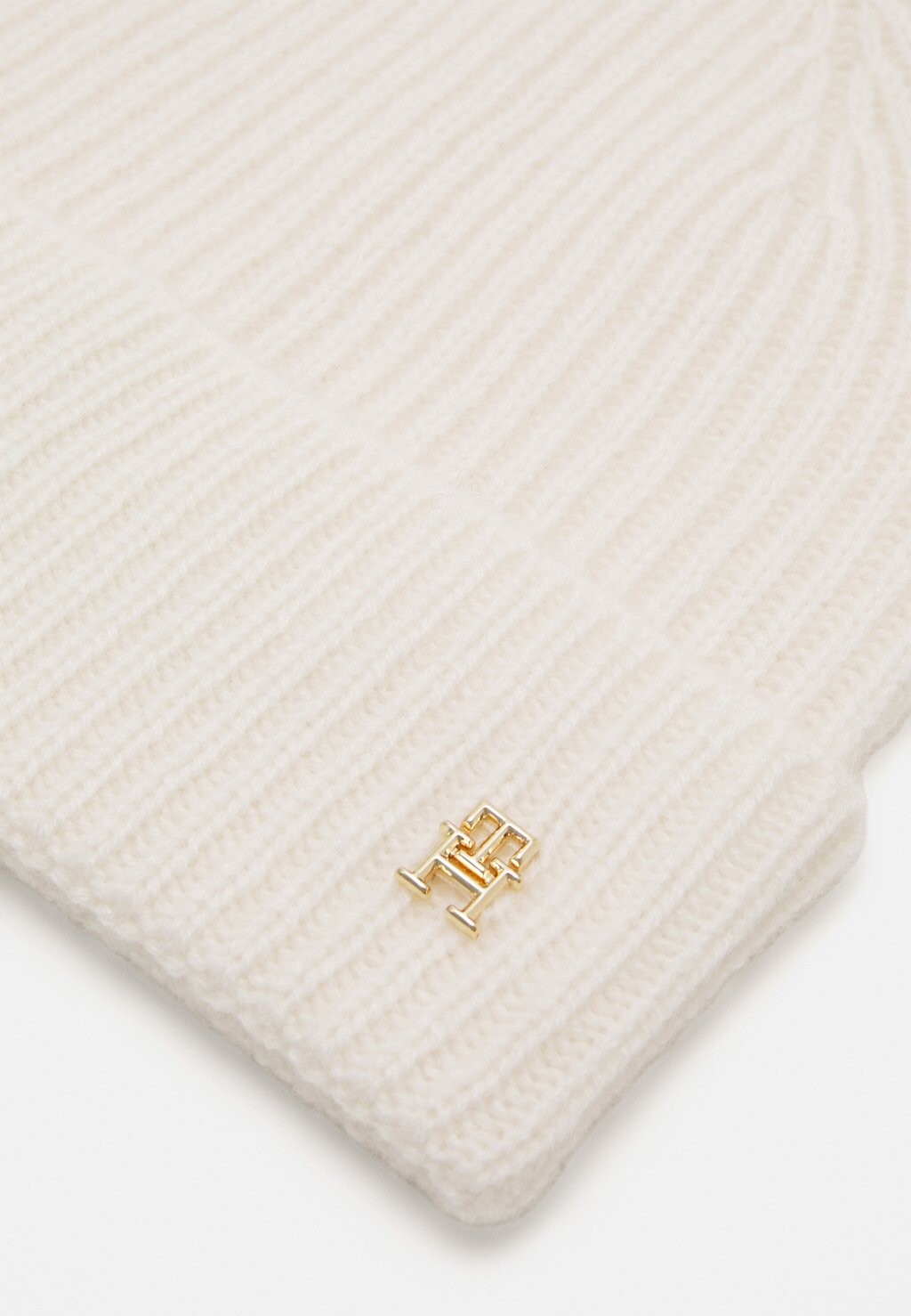 

Шапка CHIC Tommy Hilfiger, белый