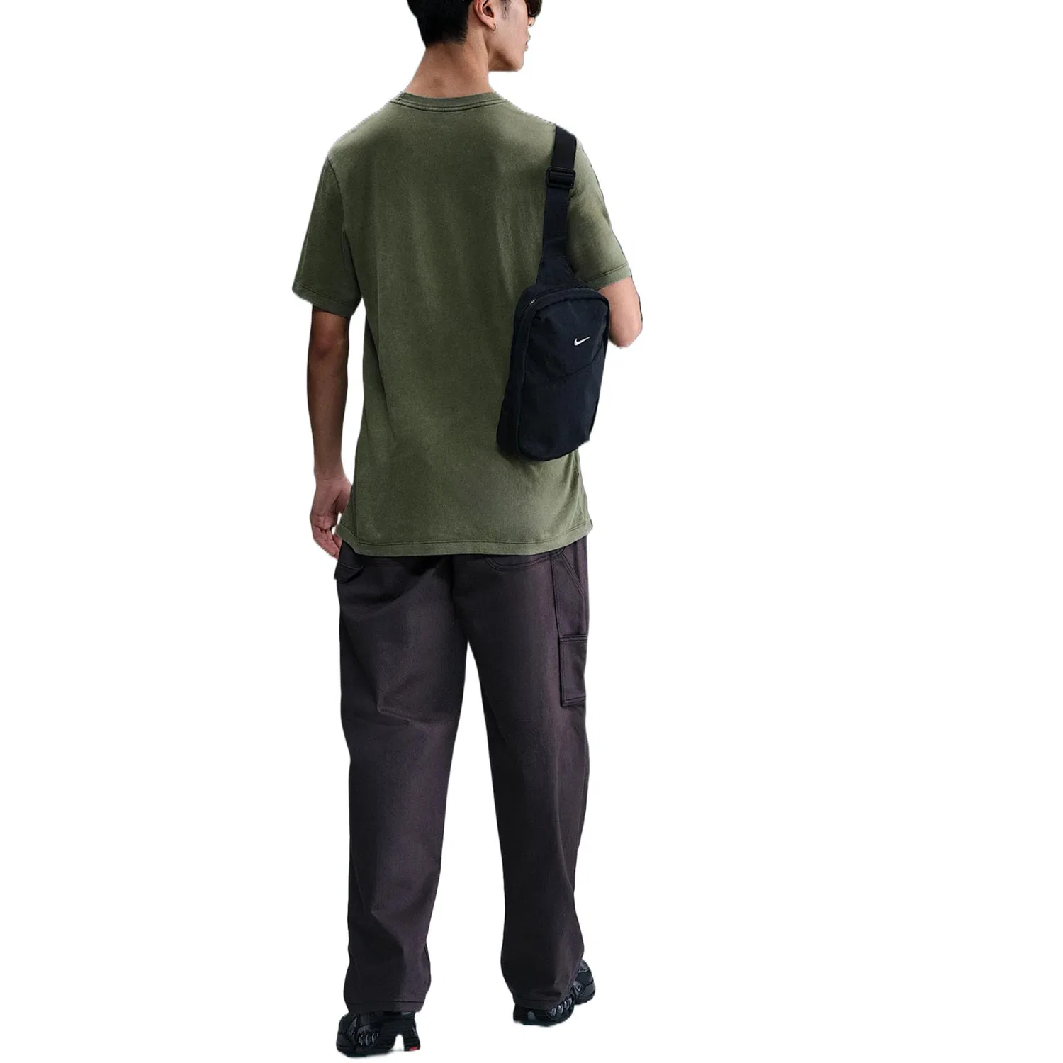 Футболка мужская оливково-зеленая с круглым вырезом Moderate Nike, Olive Green — фото 2