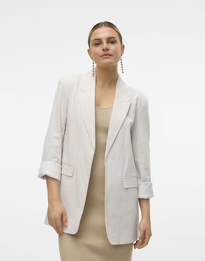 

Блейзер Vero Moda в овсяном цвете