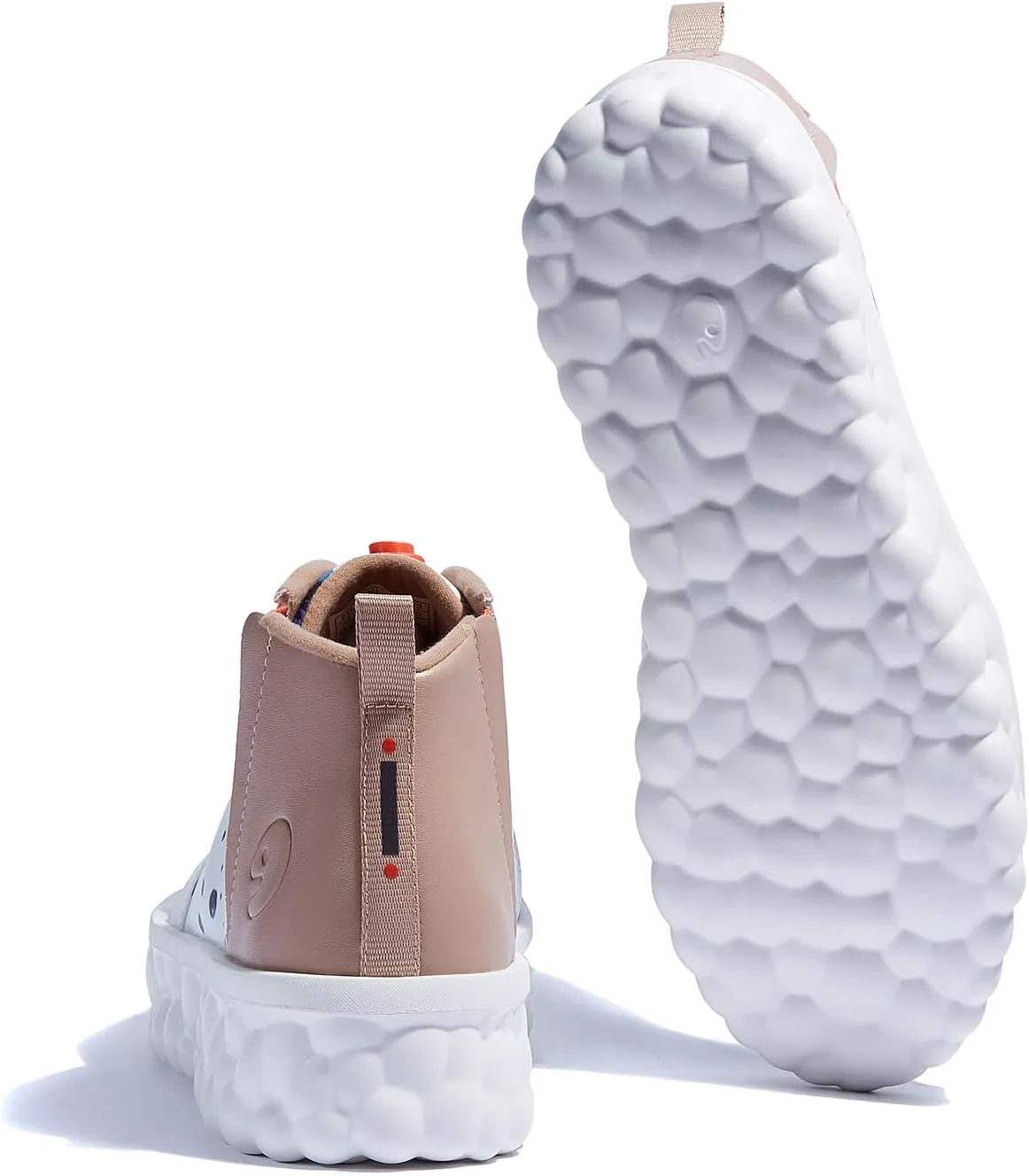 

Мужские модные кроссовки UIN Легкие прогулочные повседневные слипоны Художественно раскрашенные спортивные путешественные скейт-кроссовки Las Ramblas