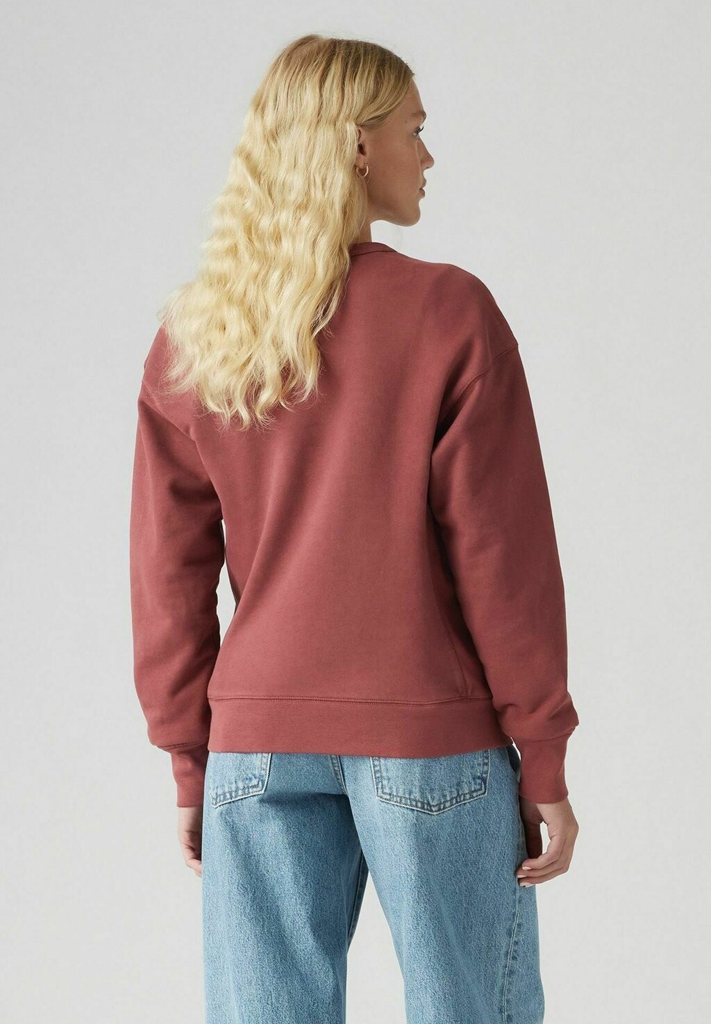 

Толстовка HERITAGE CREW Levi's®, цвет Mottled Red