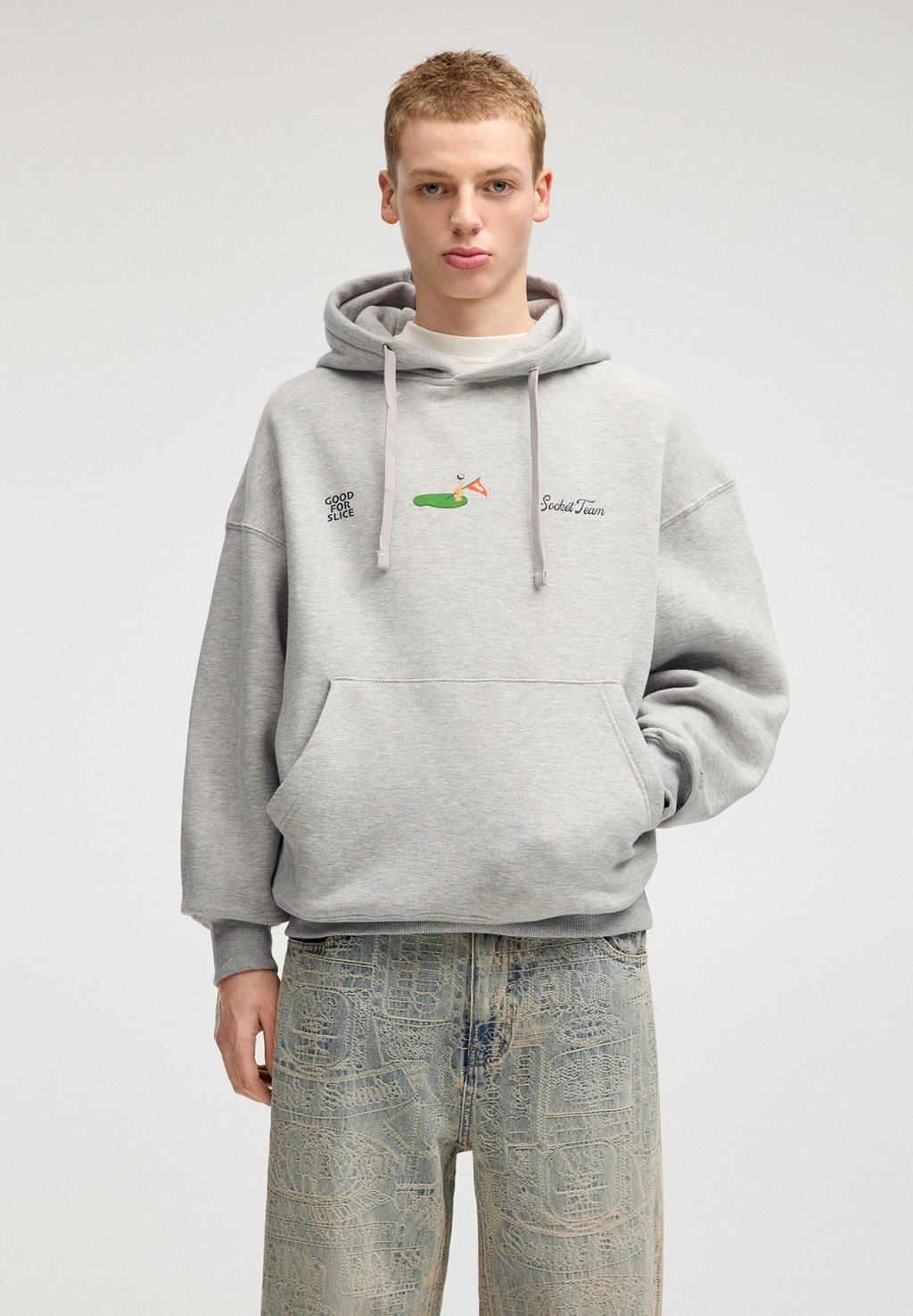 

Толстовка PRINTED con cappuccio PULL&BEAR, светло-серый