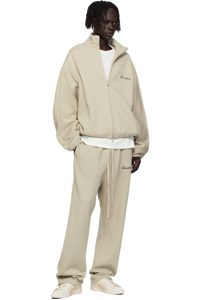 Fear Of God Essentials Спортивная куртка из флиса современного кроя цвета таупе — фото 4