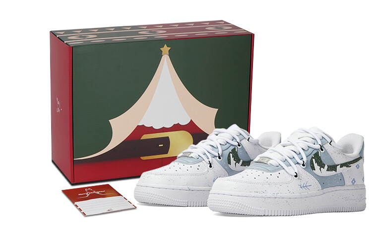 

Женские кроссовки для скейтбординга Nike Air Force 1, White/Blue
