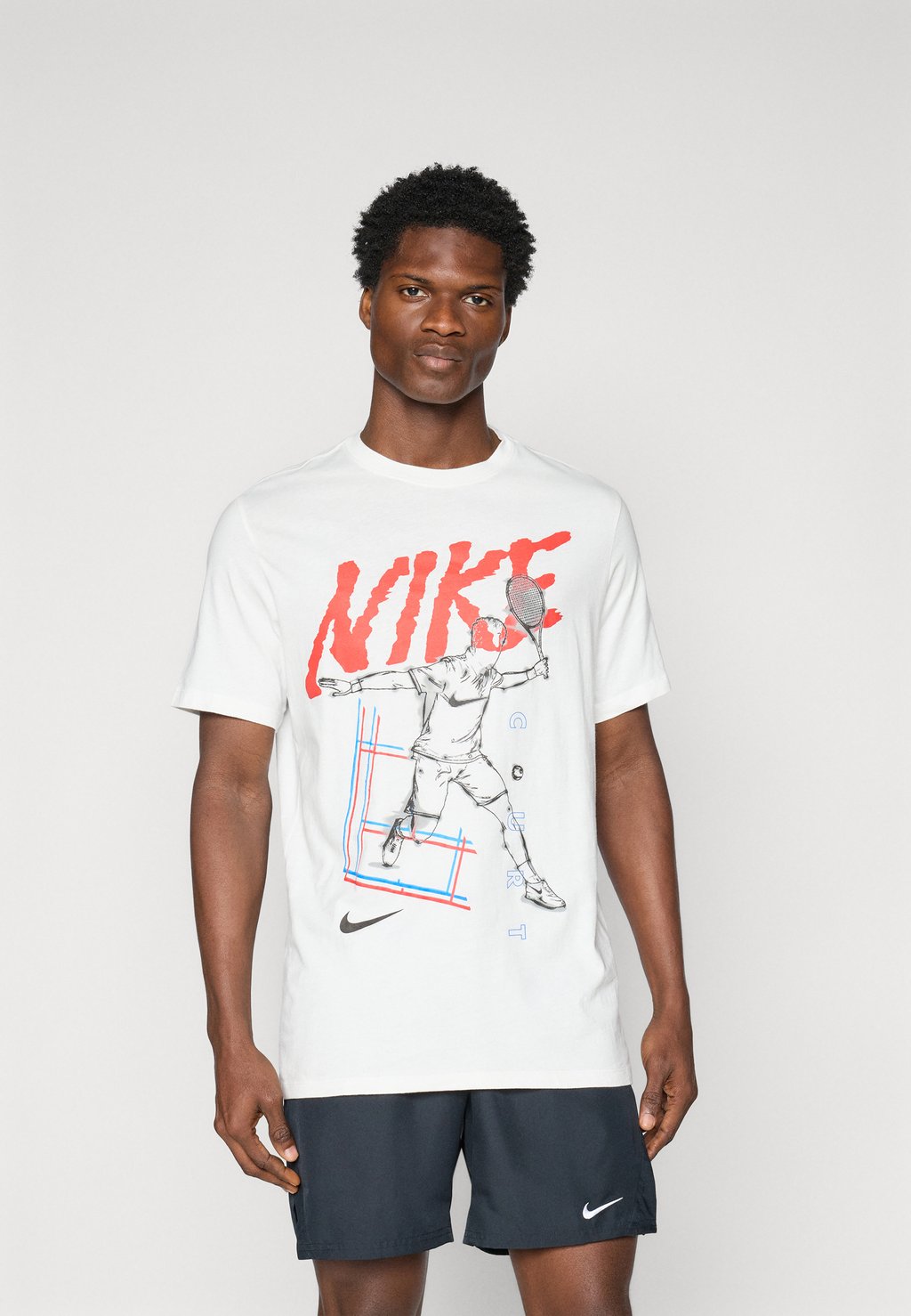 

Футболка с принтом NIKECOURT TEE Nike Performance, кремовый