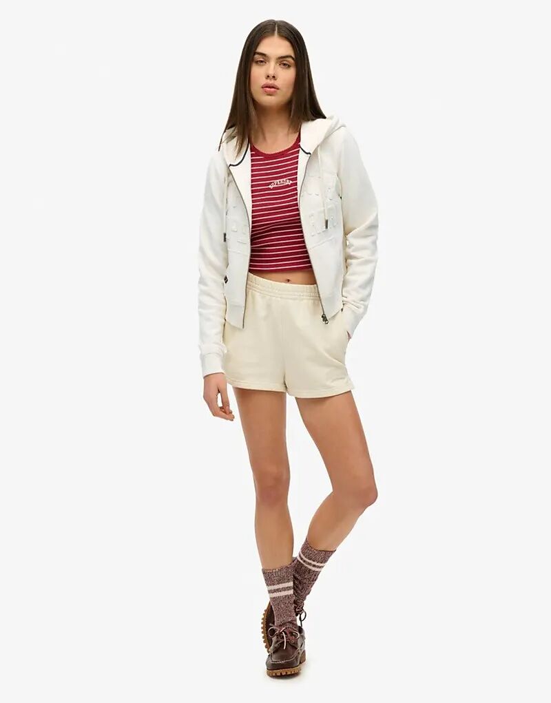 

Укороченная толстовка с капюшоном на молнии Superdry Athletic Essentials в тон, цвет "desert bone" с белым оттенком