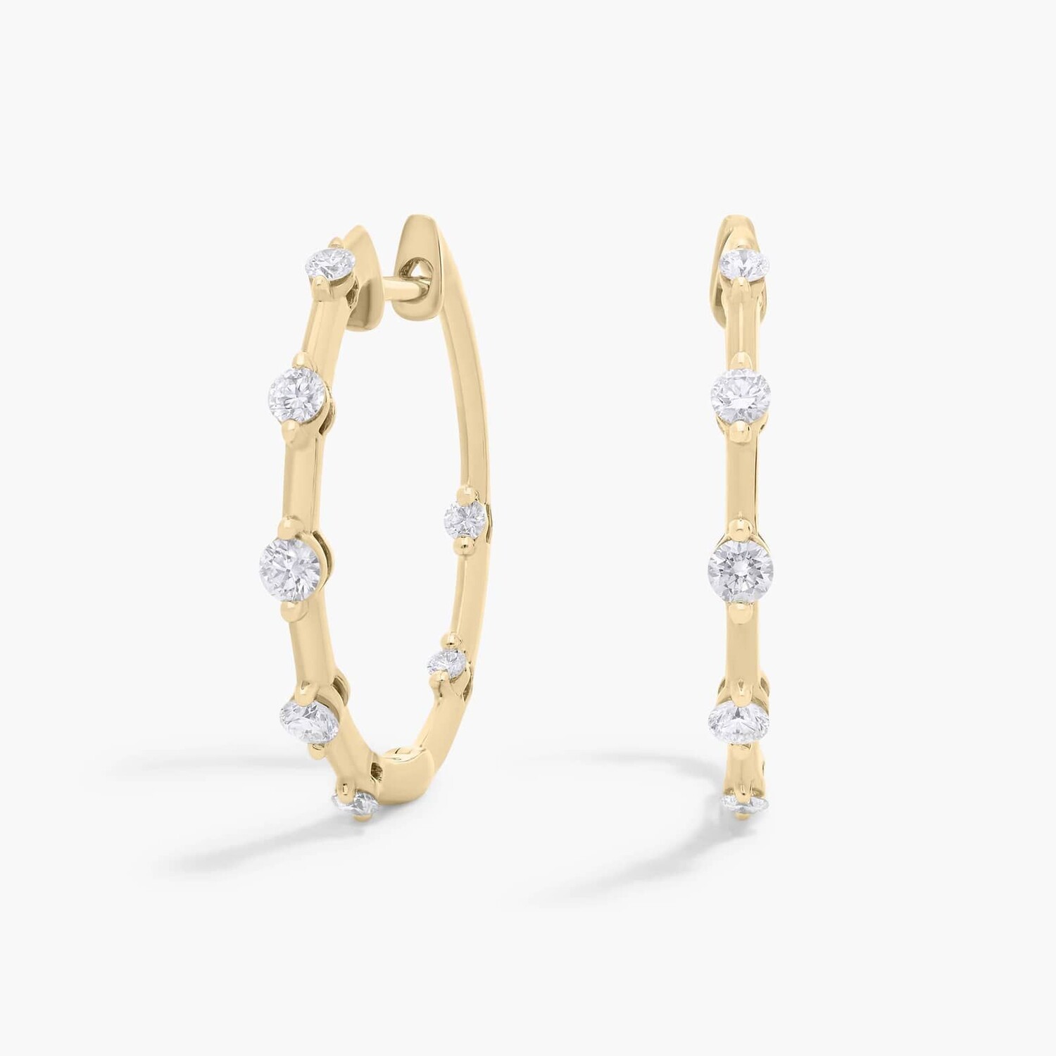 

Серьги-кольца Blue Nile Studio Diamond Hoop из 18-каратного желтого золота (3/8 карата) Blue Nile