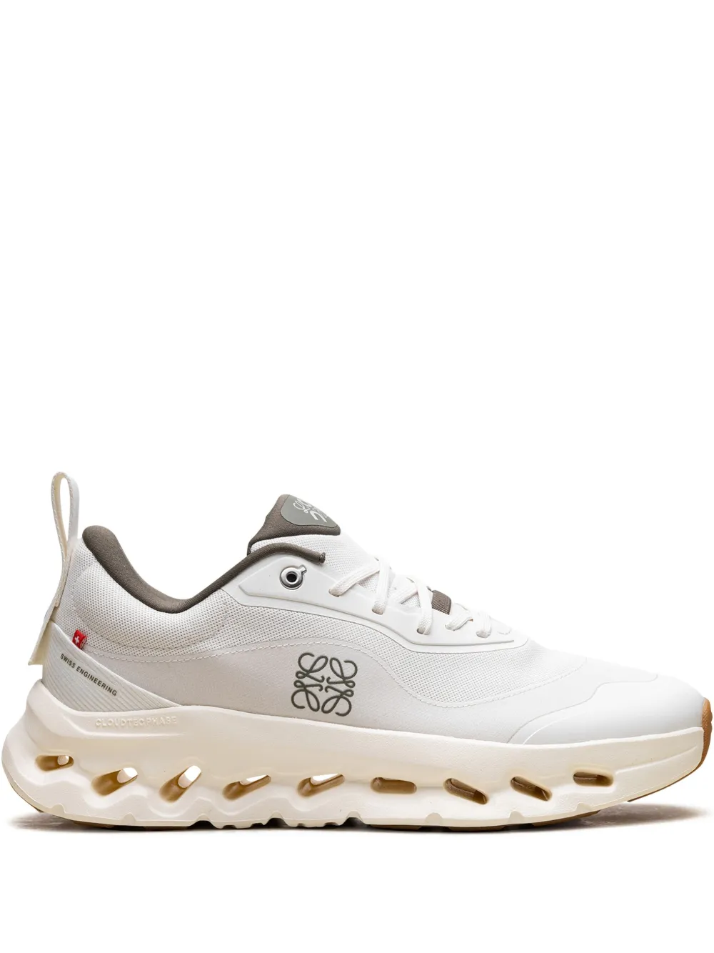 

Кроссовки Cloudtilt 2.0 White/Khaki из коллаборации с Loewe On Running, белый
