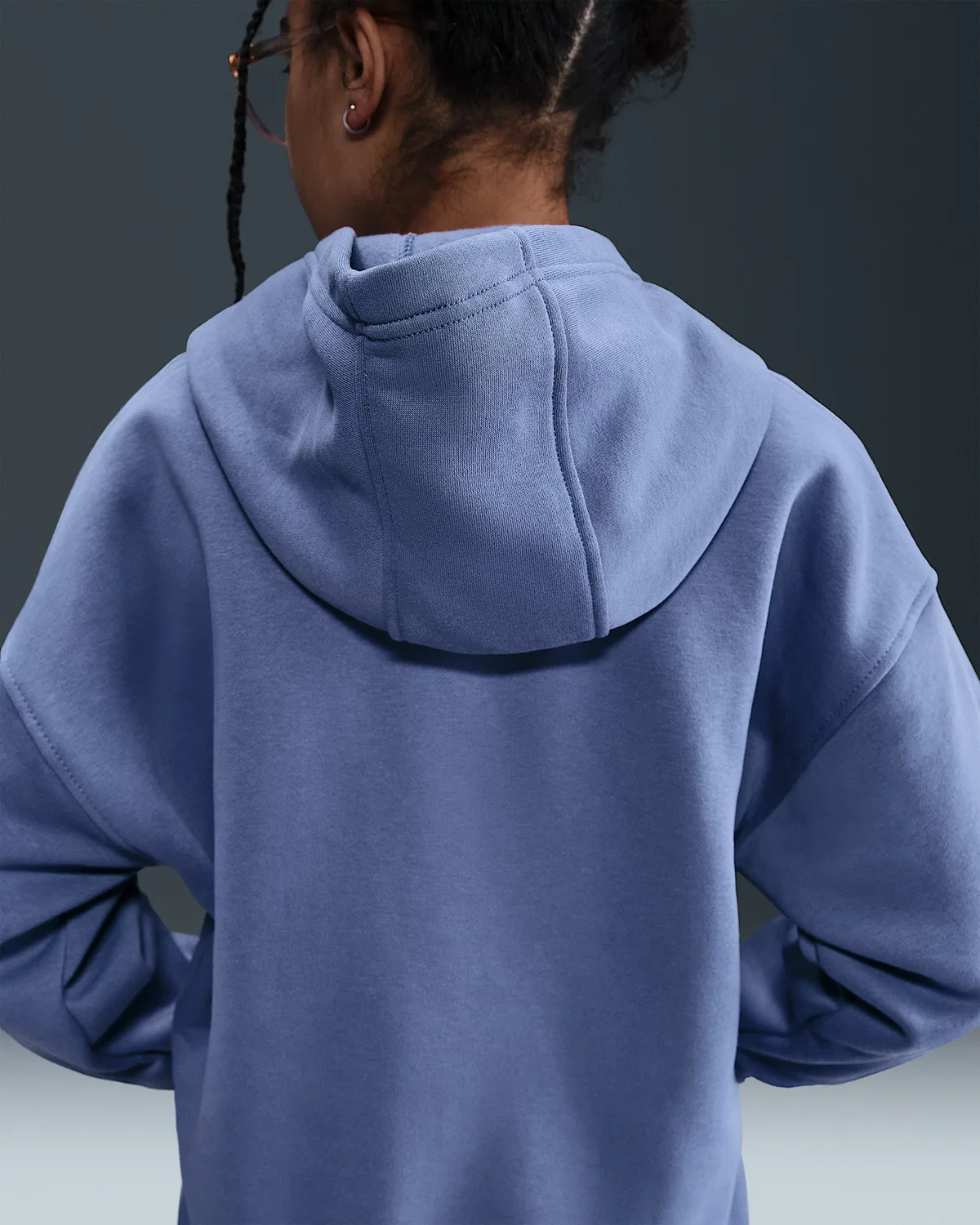 Детский оверсайз худи Nike Sportswear Club Fleece, World Indigo/World Indigo/White — фото 4