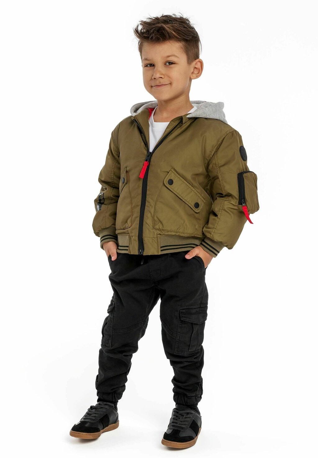 

Легкая куртка BOMBER JACKET WITH HOOD MINOTI, цвет khaki bown green