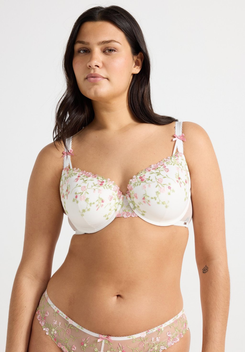 

Бюстгальтер на косточках BRA ROSIE LILJA Lindex, белый