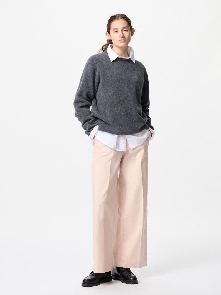 

Широкие брюки-чинос длинные Uniqlo, цвет 10 розовый