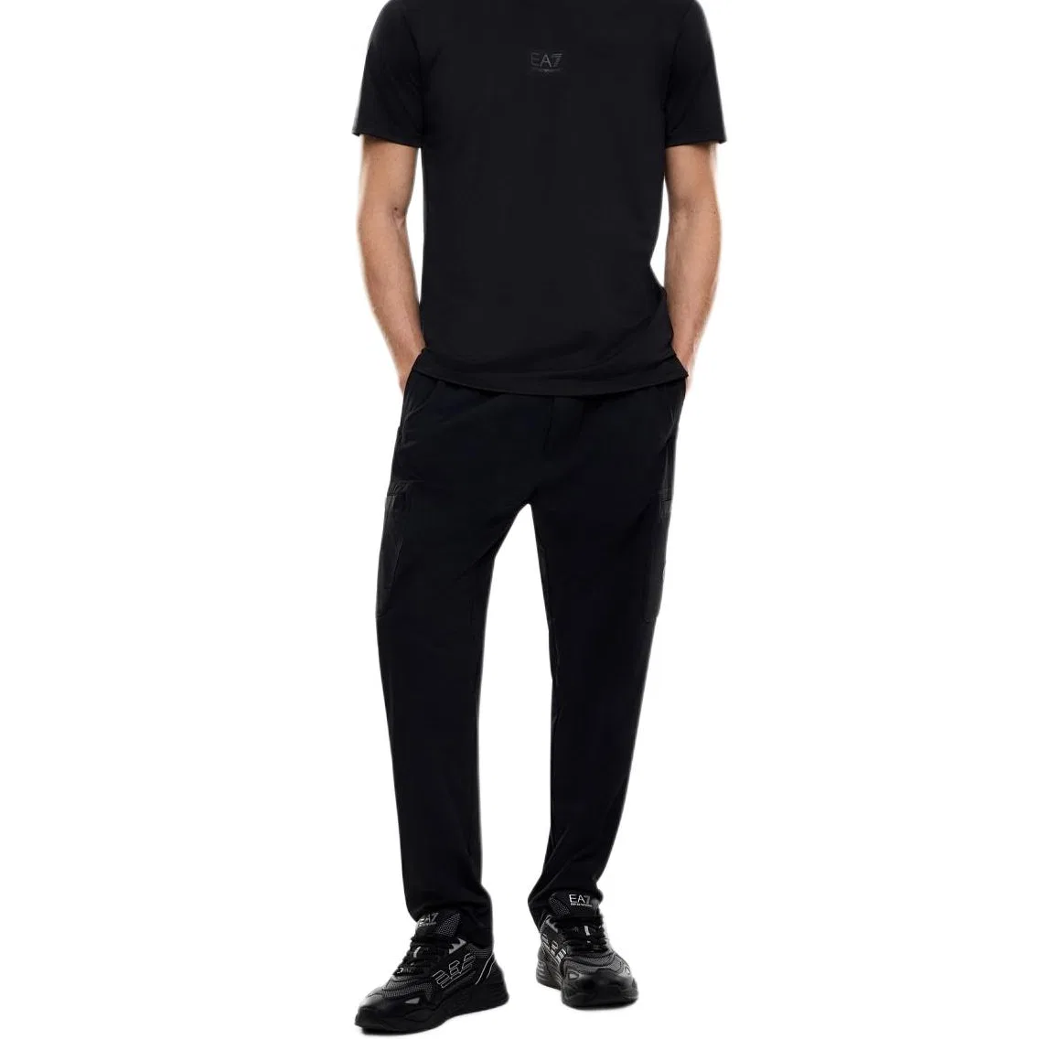Карго брюки EMPORIO ARMANI EA7 SS26 Black — фото 3