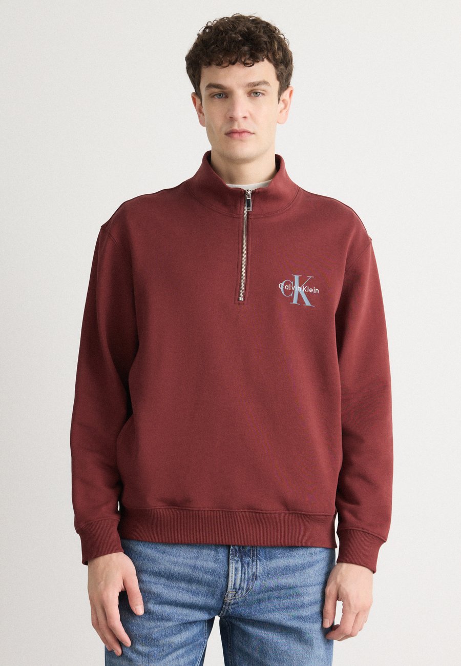 

Толстовка Calvin Klein Jeans MONOLOGO, Mocha Moment/Dark Brown