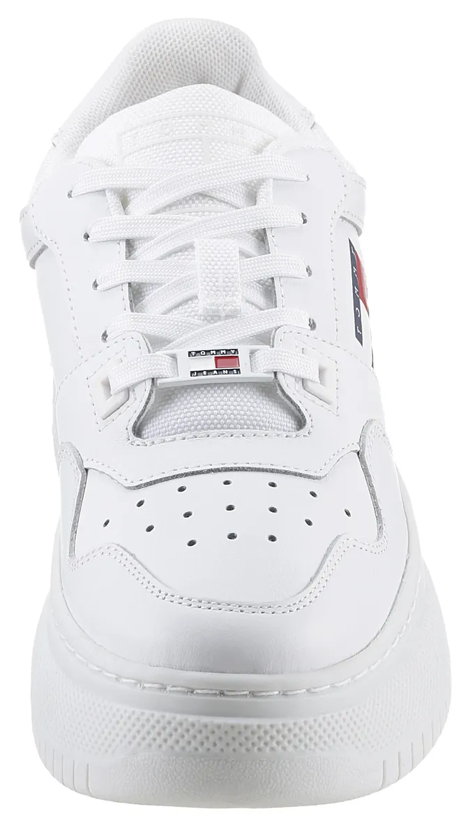 Кроссовки на платформе Tommy Jeans "TJW RETRO BASKET FLATFORM ESS", с надписью логотипа на подошве, повседневная обувь, полуботинки, туфли на шнуровке, белый — фото 3