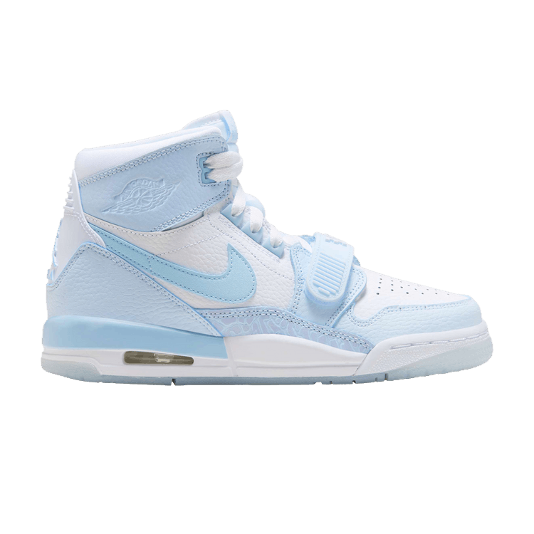 

Кроссовки Jordan Legacy 312 GS 'White Arctic Blue', синий