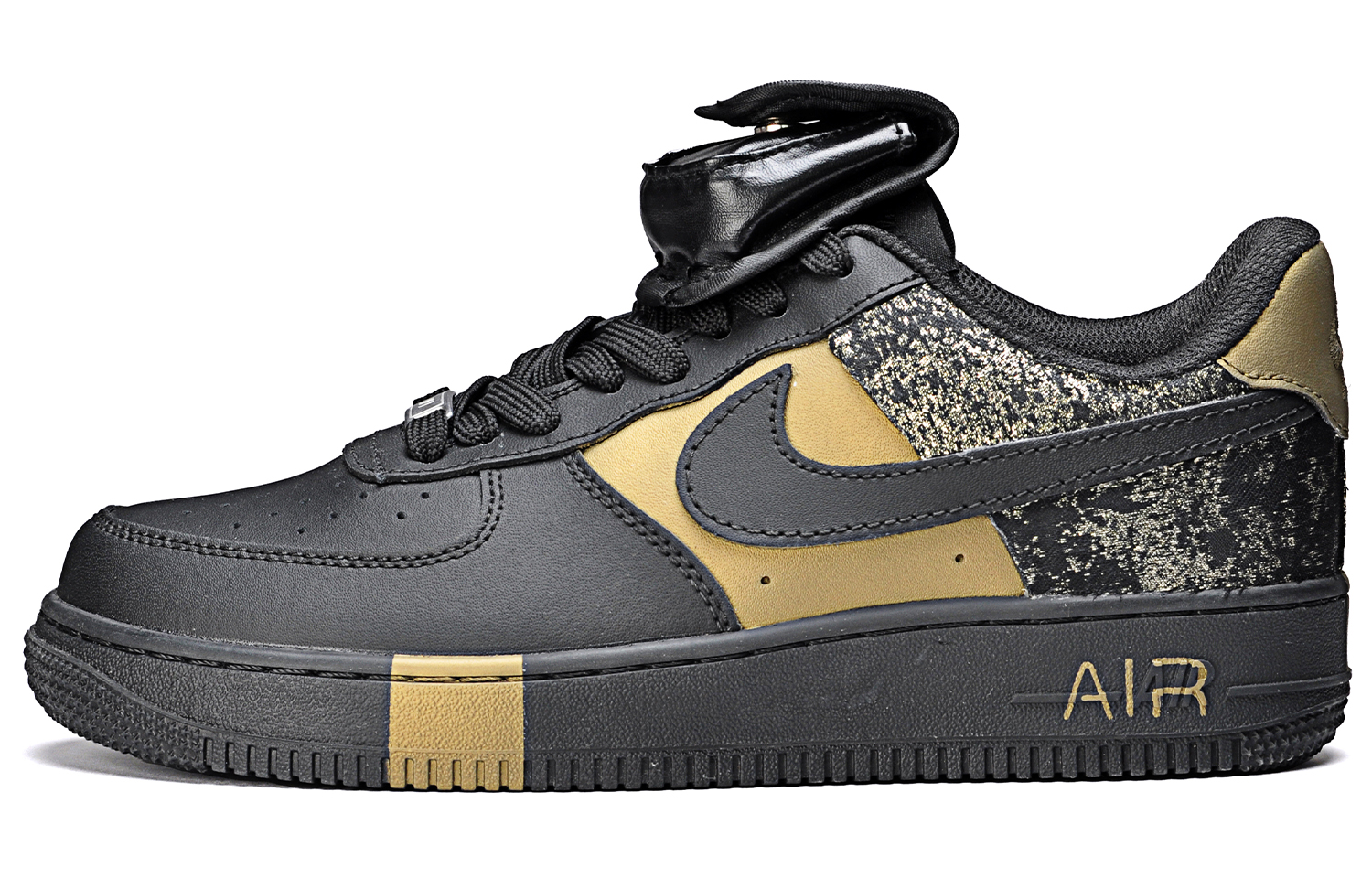 

Кроссовки Nike Air Force 1 Skateboarding Shoes Unisex Low-top Black/gold, черный/золотой