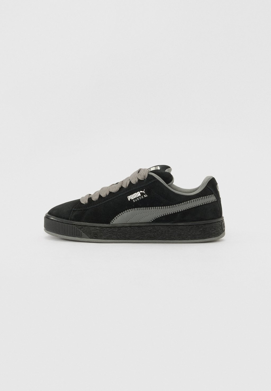 

Кроссовки SUEDE XL UNISEX Puma, черный