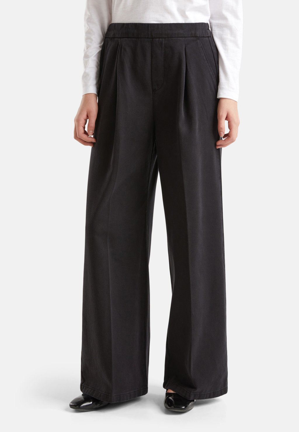

Брюки HIGH-WAISTED PALAZZO United Colors of Benetton, черный