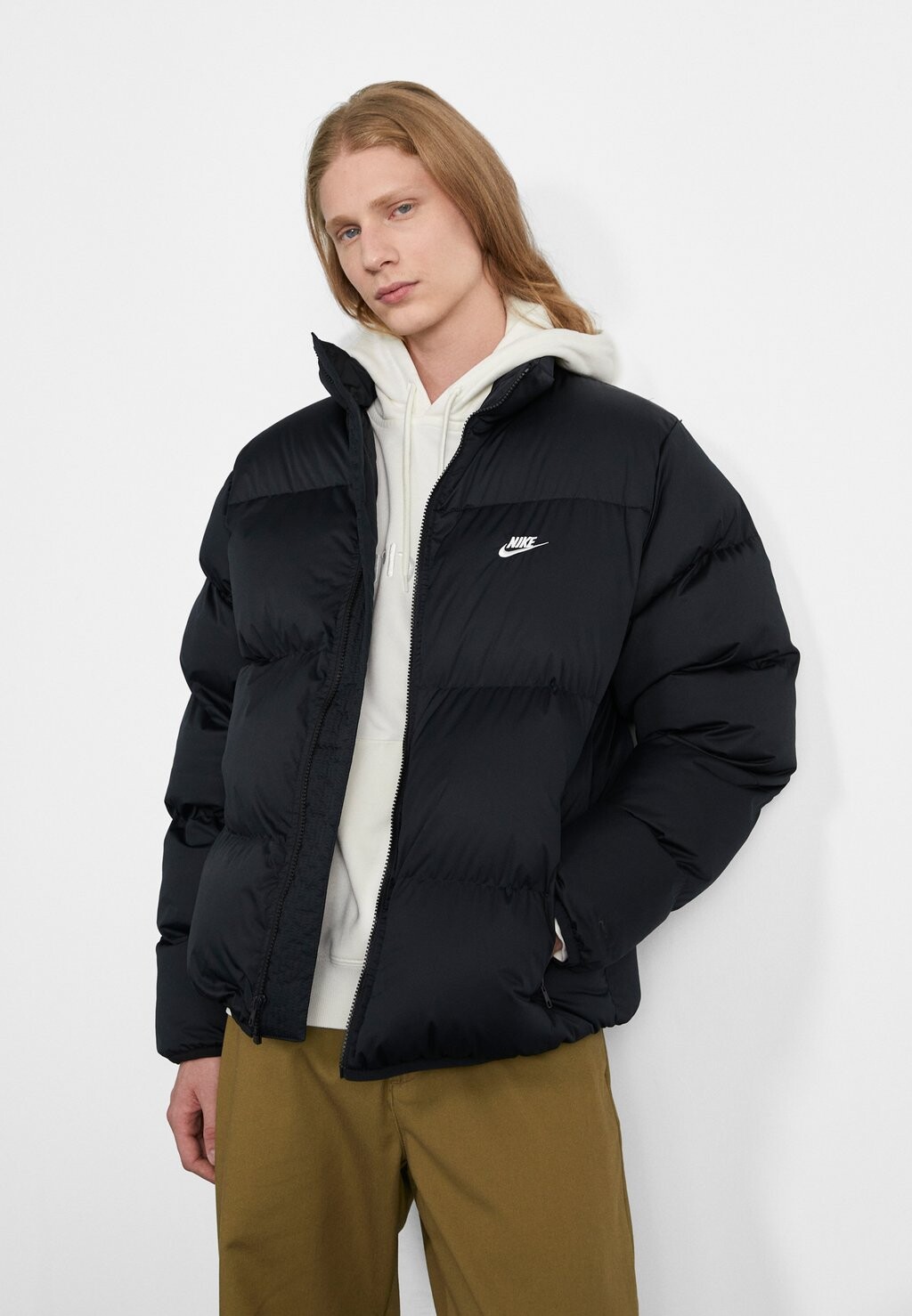 

Куртка зимняя CLUB Nike, черный/белый