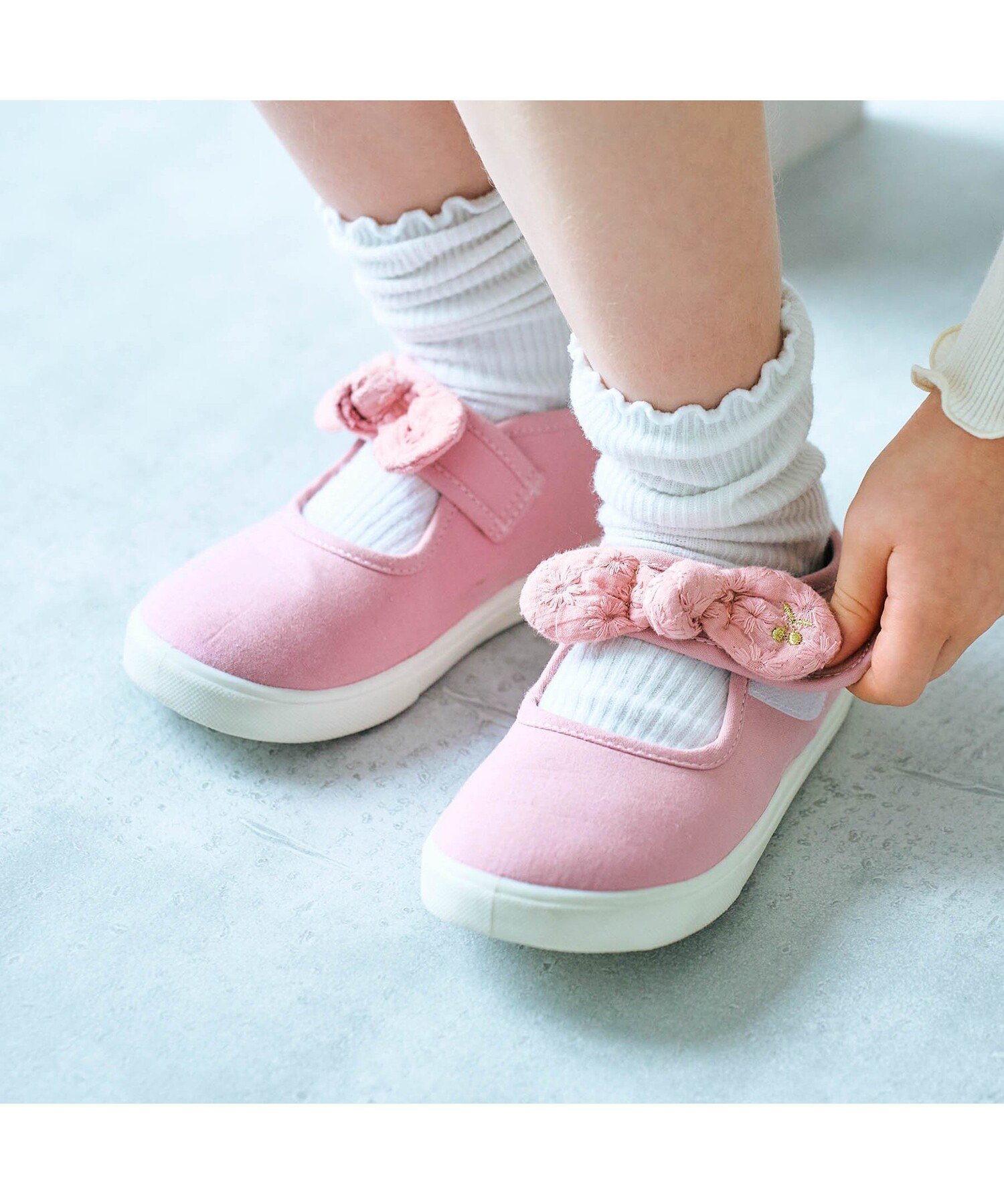 Кроссовки в стиле «лодочки» с лентой Apres Les Cours, pink