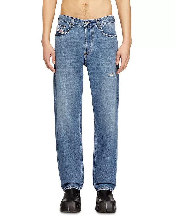 Джинсы прямого кроя с эффектом потертости из денима. Diesel, Denim