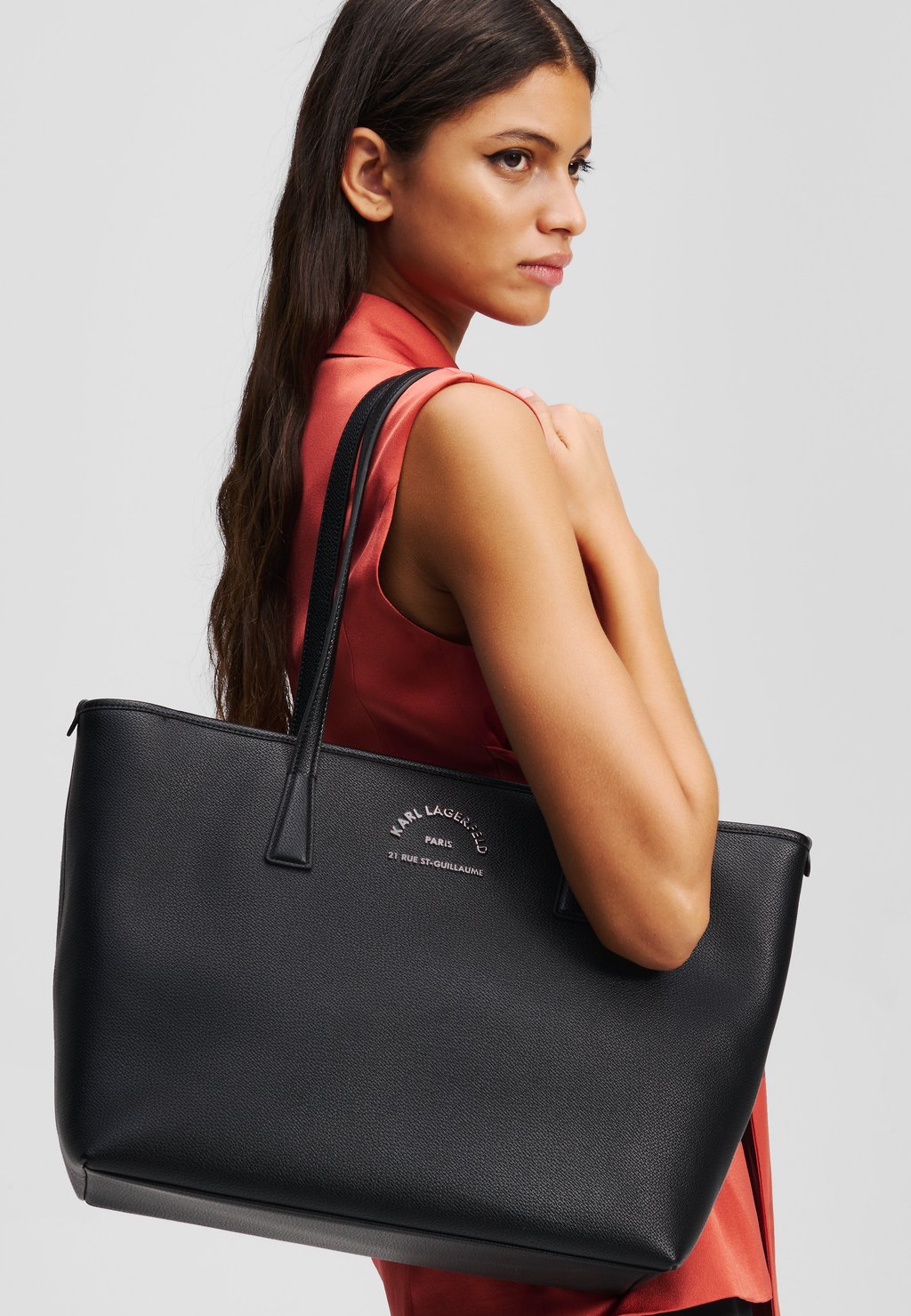 

Сумка-тоут K/RSG TOTE KARL LAGERFELD, черный