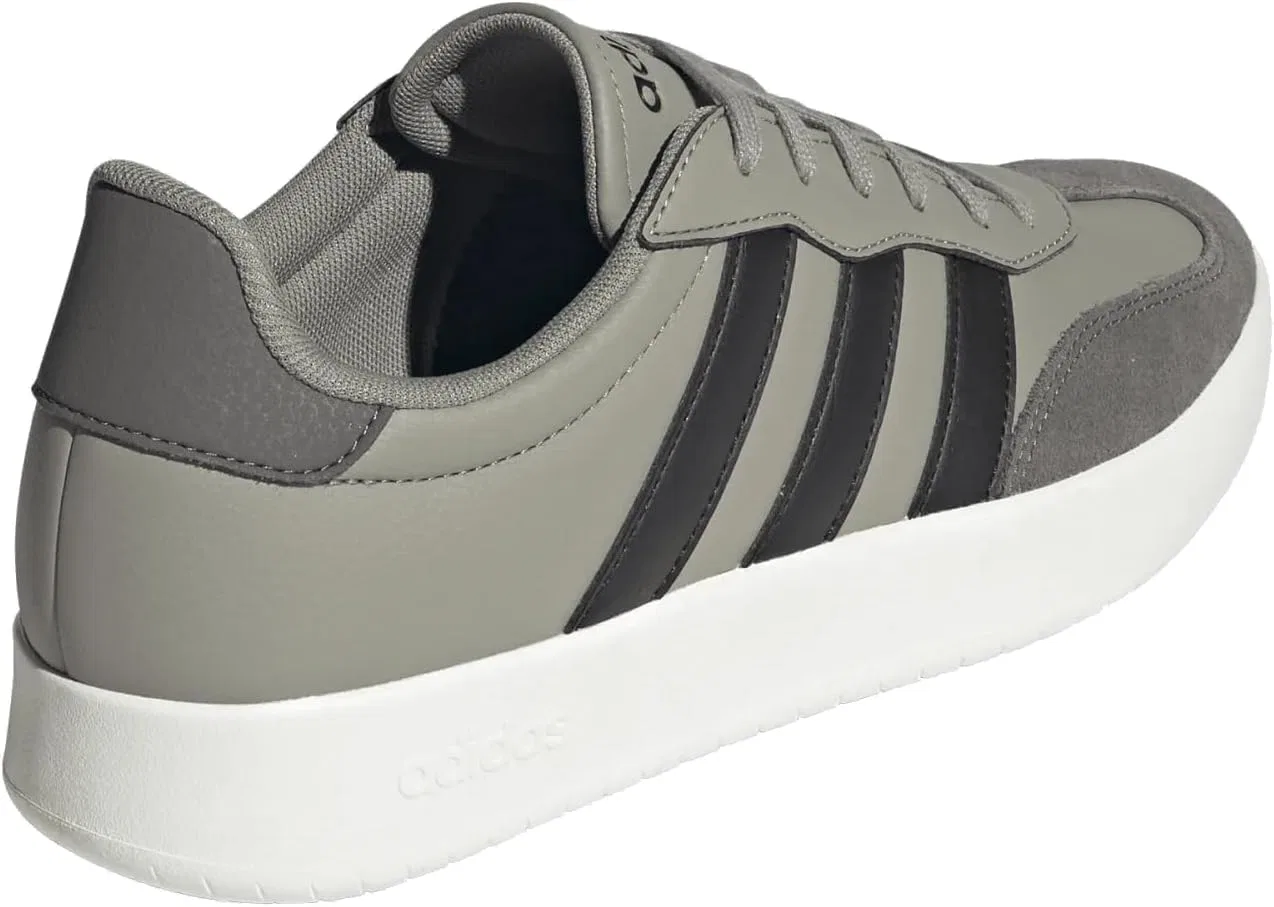 Женские кроссовки Adidas Barreda — фото 4