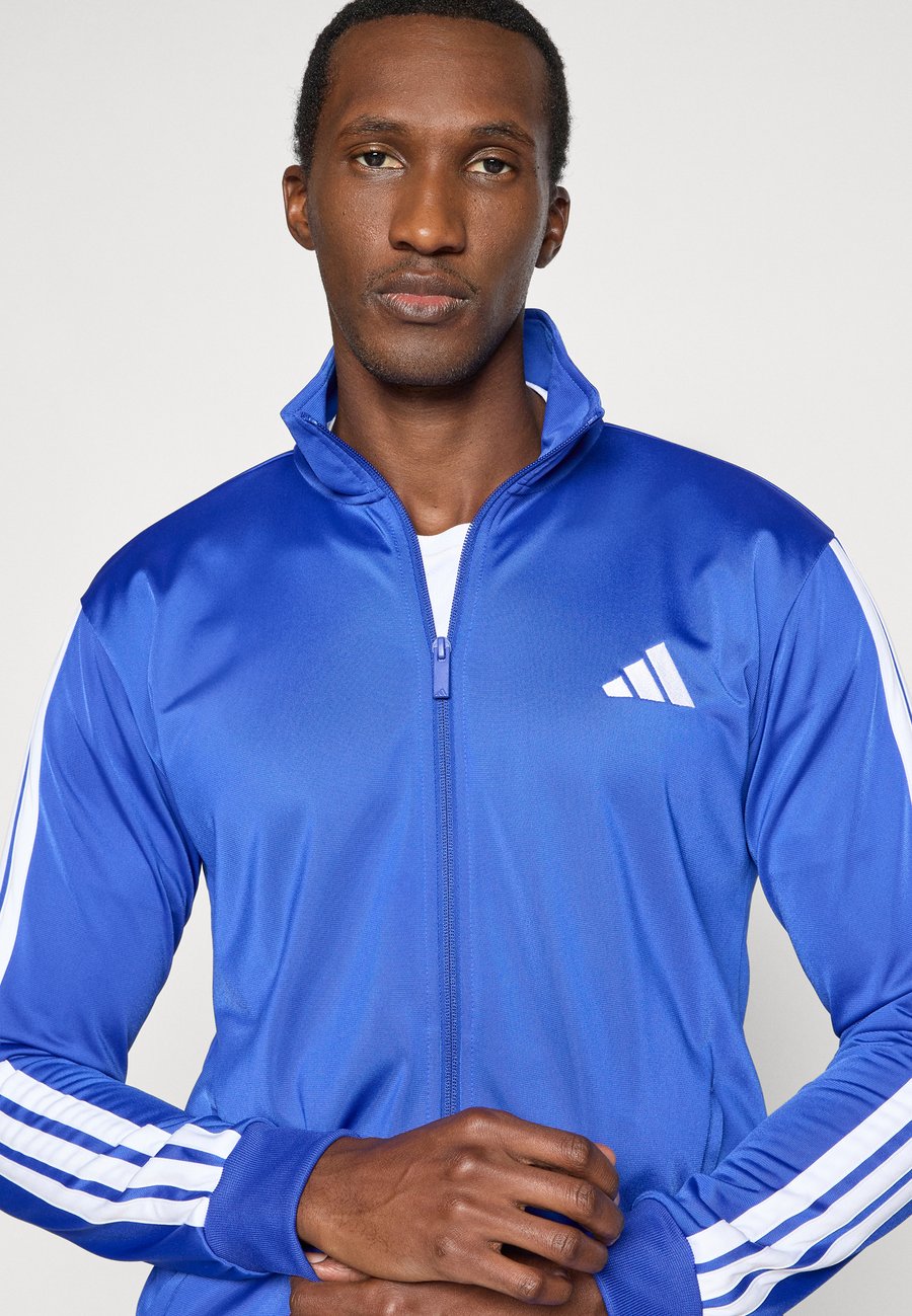 Спортивный костюм Adidas Sportswear M 3S TR TT TS SET, Semi Lucid Blue/White/Blue — фото 4