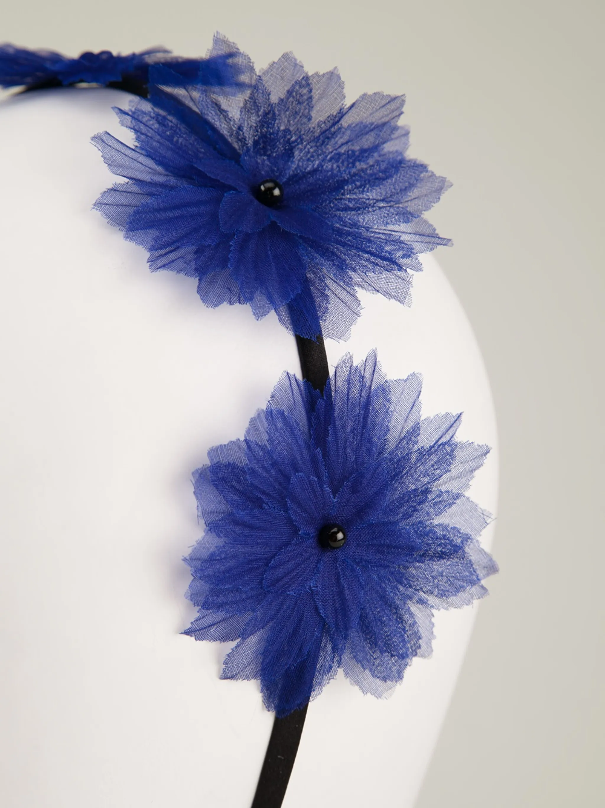 Ободок Shadow Flora Crown Gigi Burris Millinery, синий — фото 3