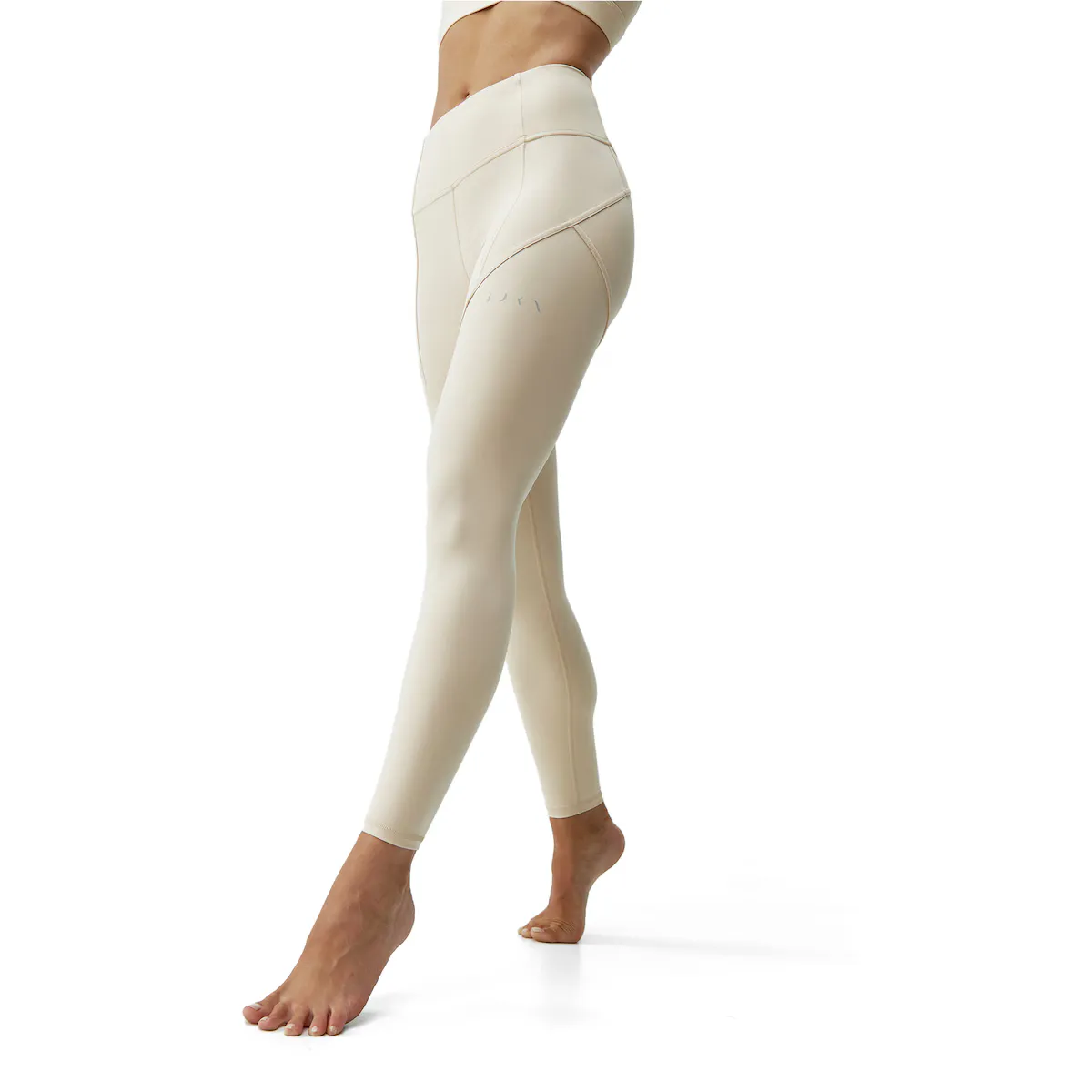 

Женские леггинсы для йоги Indi Born Living Born Living Yoga, бежевый