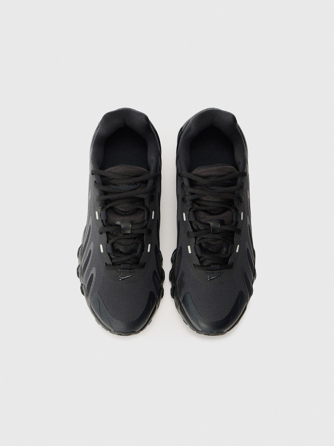 Nike Sportswear Кроссовки 'Air Max Dn8' в черном цвете — фото 3