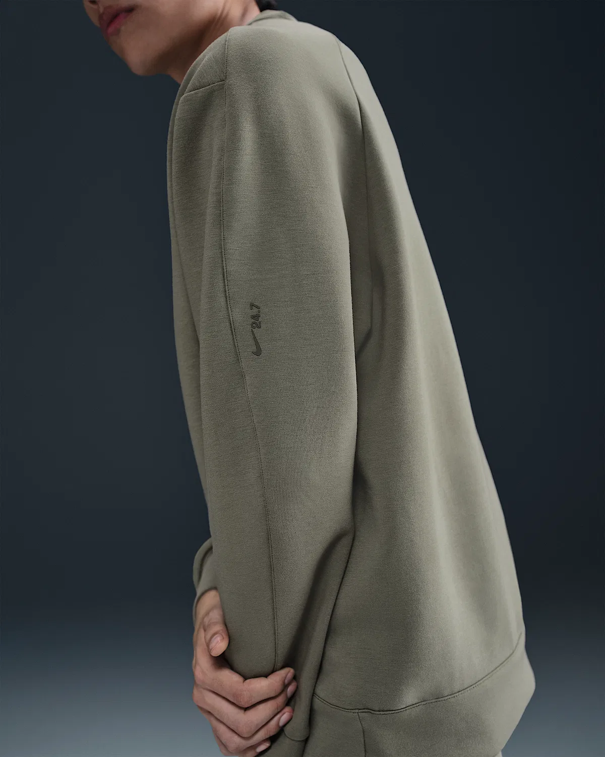 Мужская футболка Nike 24.7 ImpossiblySoft Dri-FIT Crew, Light Army/Steel Green — фото 3