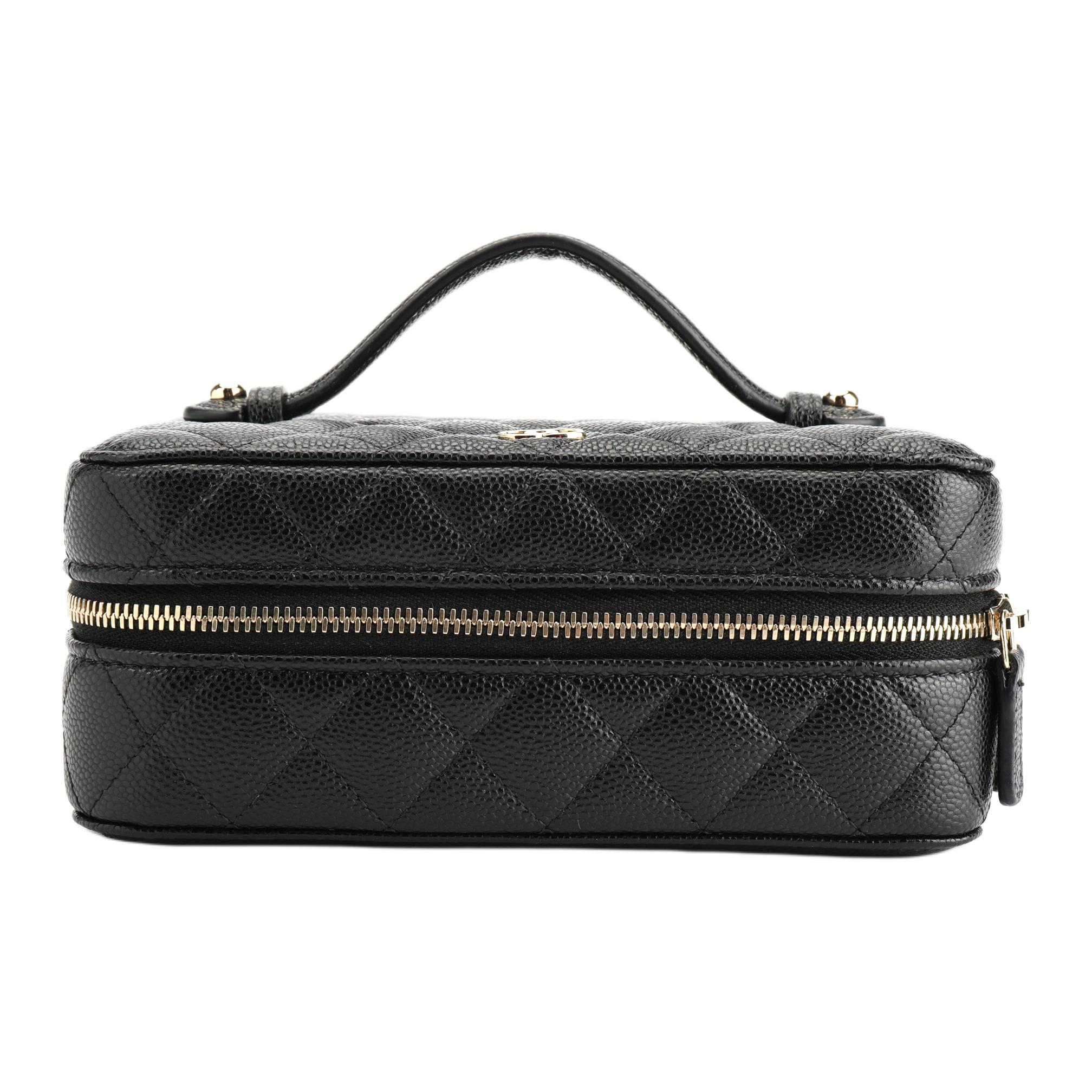 

CHANEL Женская косметичка из коровьей кожи с личи