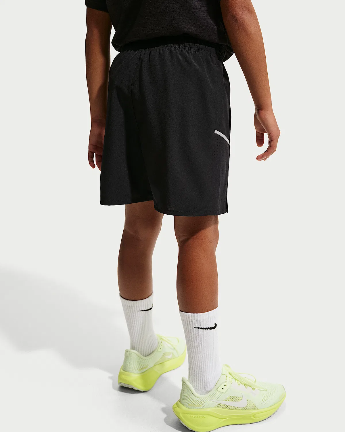 Детские тренировочные шорты Nike Miler Dri-FIT, Black/Black — фото 3