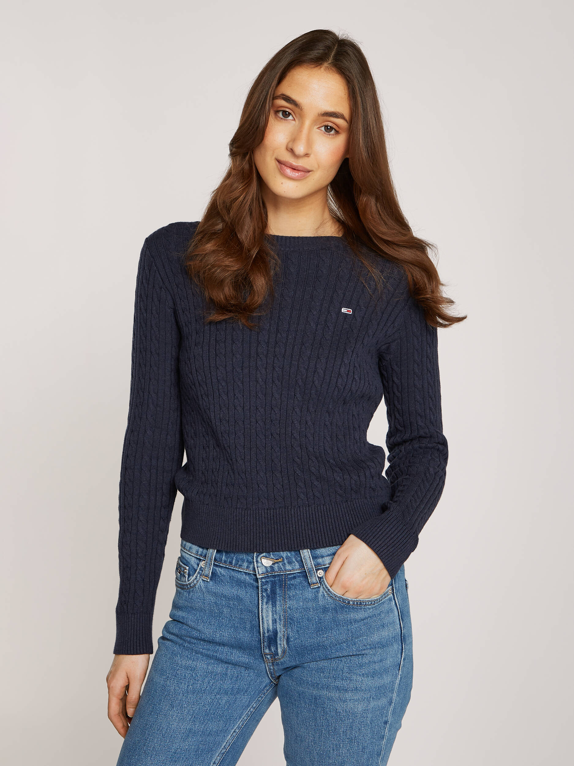 

Свитер Tommy Jeans essential Regular Fit, темно-синий