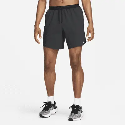

Шорты Nike Stride, черный