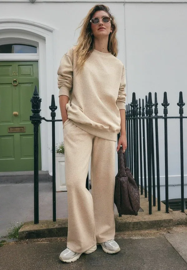 Основные широкие спортивные штаны для джоггеров Next, Neutral Neppy Textured